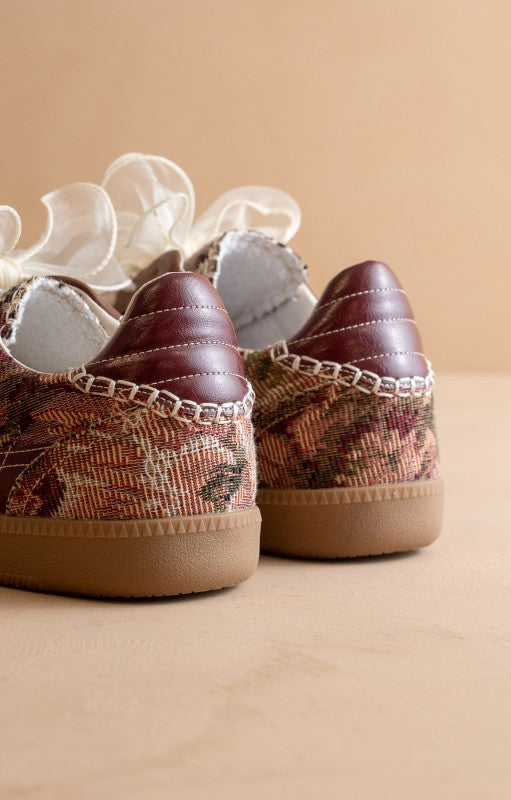 Dalia Sneakers