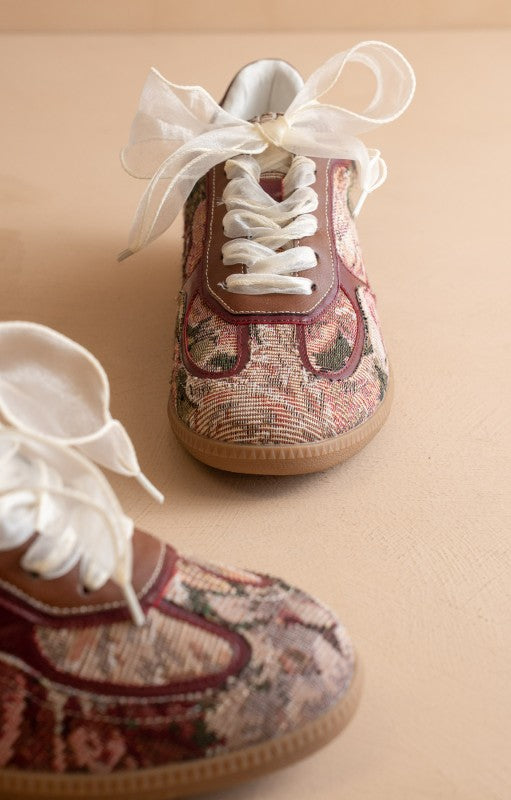 Dalia Sneakers