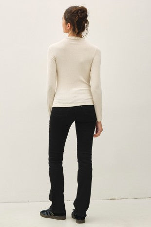 Mock-neck Long Sleeve